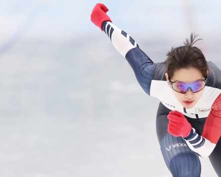 [BEIJING OLYMPICS] S. Korean speed skater Kim Bo-reum celebrates birthday in Beijing