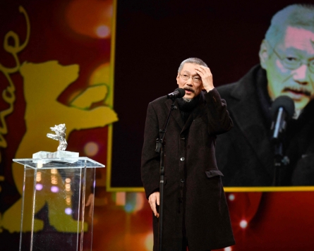 Korean director Hong Sang-soo wins grand jury prize for 'The Novelist's Film' at Berlin film fest