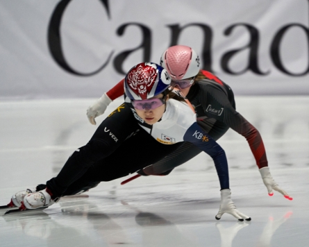Choi Min-jeong captures overall crown at short track worlds