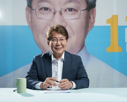 [Herald Interview] Opposition candidate promises growth with airport, World Expo in Busan mayor bid