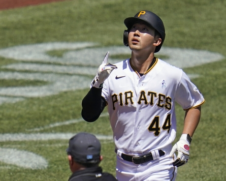 Pirates' Park Hoy-jun hits 1st home run of season in win