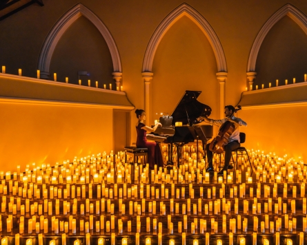 Embrace fall vibes with candlelight concert