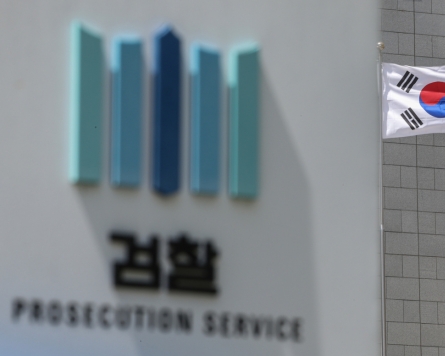 Prosecutors raid media watchdog over suspected score manipulation in cable TV reapprovals