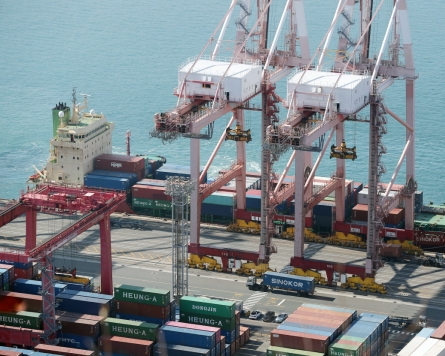 Exports down 2.8 percent during first 10 days of Nov.