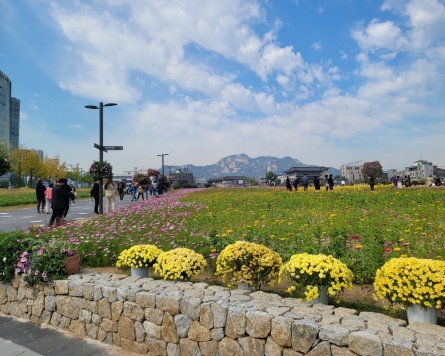 [Feature] Land open to public again after 110 years becomes central Seoul park -- for now