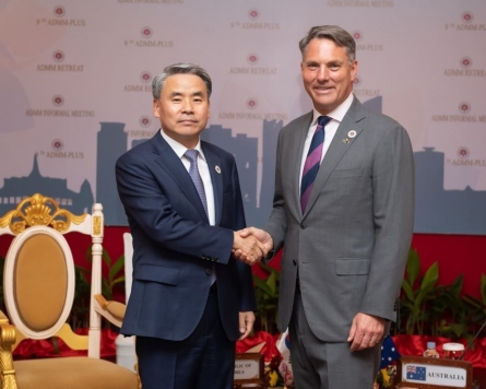 Defense chiefs of S. Korea, Australia discuss bilateral security cooperation