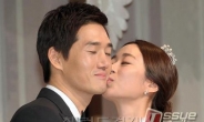 ‘결혼’ 유지태-김효진 “행복한 날, 정말 잘 살겠다”