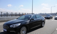 K9, 5000만원대 후반 출시 전망…BMW7시리즈와 비교시승도