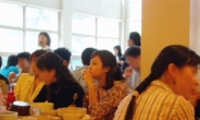 김태희 학생식당 포착 “밥먹는 모습도 여신”