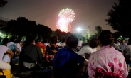 [위크엔드] 유럽, 국경 넘나들며 축제 즐기고…일본, 화려한 불꽃놀이에 설레고