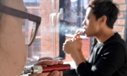 전자담배도 담배,  금연 보조효과 홍보 단속 …‘건강에 해롭다’