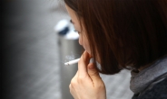“30~40대 남성 절반이 흡연…여자는 20대 흡연율 최고”