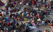 ‘구조 골든타임’ 다 되가는데…네팔 1만명 사망설까지