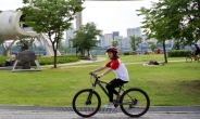 자전거로 다이어트하는 ‘바이어트 女’…‘똑똑’하게 타야 효과도 ‘톡톡’