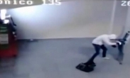 [영상] CCTV에 잡힌 간 큰 도둑…ATM 폭발 영상 ‘화제’
