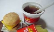 [영상] 미니어처 햄버거 세트 인기폭발…과연 맛은?
