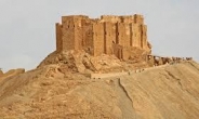 러시아 전투기, 시리아 팔미라에서 13세기 성 부근 타격
