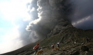 인도네시아 발리 화산 폭발…국제공항 폐쇄