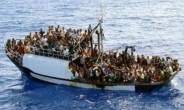 나토, 유럽행 난민 막으려 군함까지 동원…그리스행 난민 터키로