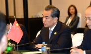 라오스에서 빛난 ‘중국의 능수능란 투트랙 외교’
