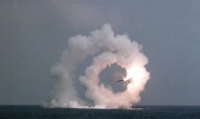 [김수한의 리썰웨펀]북한 SLBM, 무수단처럼 고각 발사…정상각도면 1000㎞ 이상 비행