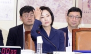 조윤선 “최순실 게이트 관련 예산 삭감 수용 어려워”…반발했다 사과