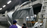 부산 지하철 전동차에 환풍기 떨어져…승객 150여명 대피