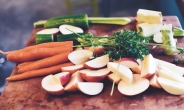 항산화·항염증 시너지 효과…신선한 채소·과일 관절염 통증 줄여준다