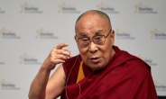 달라이 라마 “부처라면 로힝야족 도왔을 것…슬프다” 미얀마 비판