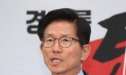 김문수 “박정희 무덤에 꽃을 바친다, 최고의 혁명가”