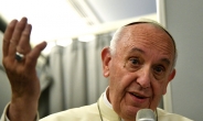교황 “미성년자 성학대한 가톨릭 성직자는 ‘악마의 도구’”