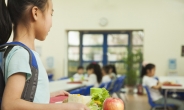 ‘식품사고 왕국’ 중국, 학교 매점 없앤다