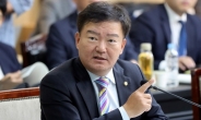 민경욱 “文 대통령은 ‘박쥐 정치인’”…한국당 또 막말 폭탄