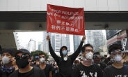 홍콩서 또다시 200만 시위 물결…NYT “이번엔 시진핑의 패배다”