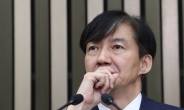 한국당, 방송사에 '조국 기자간담회' 반론 생중계 요청