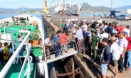41명 살린 플라스틱병…33시간 표류 베트남 어민 극적 구조