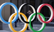 힘받는 도쿄 올림픽 ‘연기’…유권자 63% “연기 찬성”
