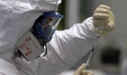 러시아 연구소 “코에 넣는 ‘코로나19’ 백신 개발 중”