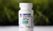 美 정부, FDA 코로나19 치료제 승인 취소 클로로퀸 6300만회분 비축