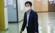 ’대북전단 살포’ 박상학, 취재진 폭행 등 혐의 구속영장