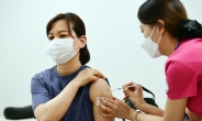 얀센 백신, 30세 이상 접종 예상…러시아 백신 도입 검토