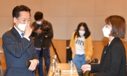 “김어준 성역인가” “문자폭탄에 후퇴하나”…與에 쓴소리 쏟아낸 청년들