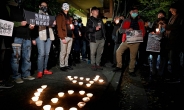 홍콩 ‘톈안먼’ 추모 시위에…美·EU공관도 촛불 동참