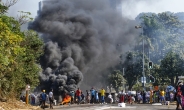 남아공, 주마 前 대통령 구금 후 나흘째 폭동에 軍 배치…LG전자 공장 약탈·방화 피해