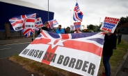 英 “북아일랜드 협약 고치자”…EU는 “국제 의무 준수 중요” 거절 [인더머니]