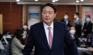 61세 윤석열, “한국의 오바마, 마크롱 되어보지 않겠느냐”