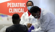 “아프리카, 극심한 백신 소외…변이 ‘인큐베이터’ 될라”