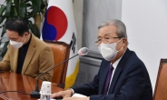 김종인 “코로나, 文정부 무능 ‘인재’…자영업자 피해보상 중요”