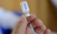美 CDC 자문위 “혈전 위험 얀센 대신 화이자·모더나 사용 권고”