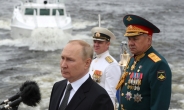 ‘해양 강국’ 선언한 푸틴, “미국은 러시아에 주요 위협...수개월 내 ‘치르콘’ 해군 배치”